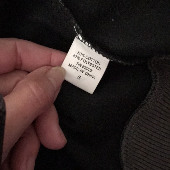 Xg extreme quality small grey and black long sleeved zippered jacket 💕 - Picture 6 of 7